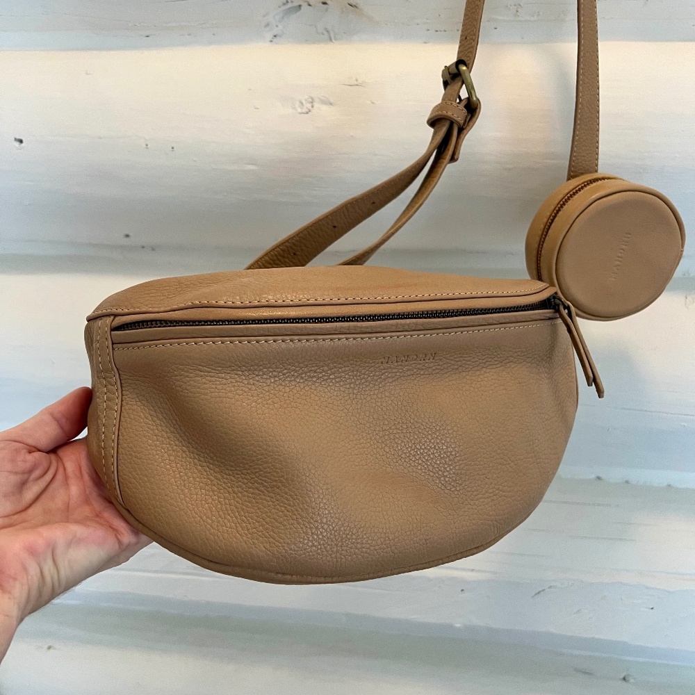 MANDRN Atlas Crossbody with Pouch